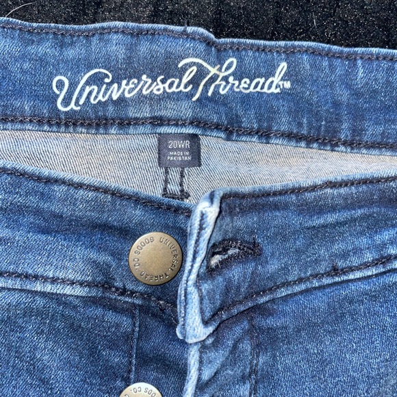 Universal Thread jeans - Picture 3 of 6